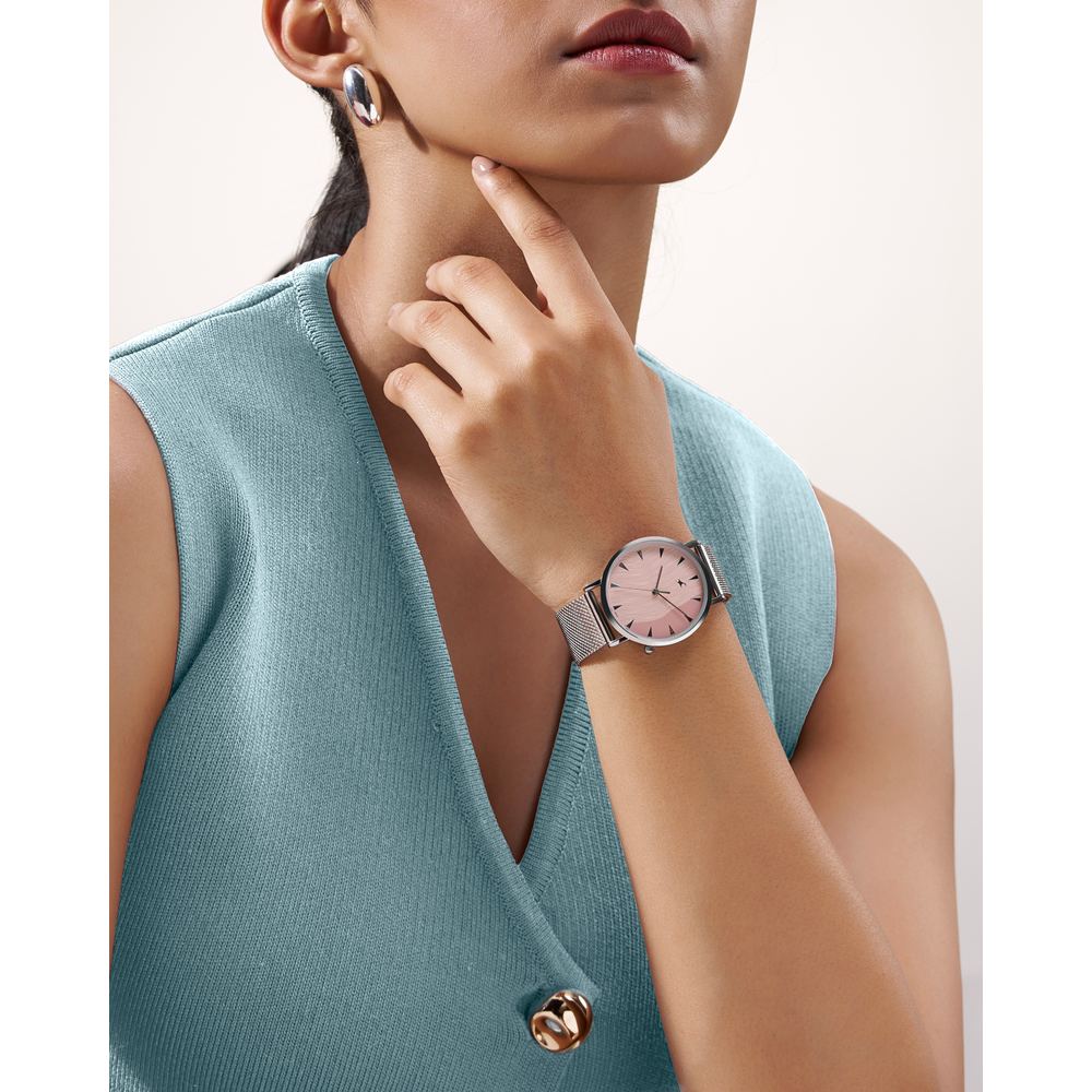 Fastrack Stunners X Quartz Analog Pink Dial Stainless Steel Strap Watch For Girls