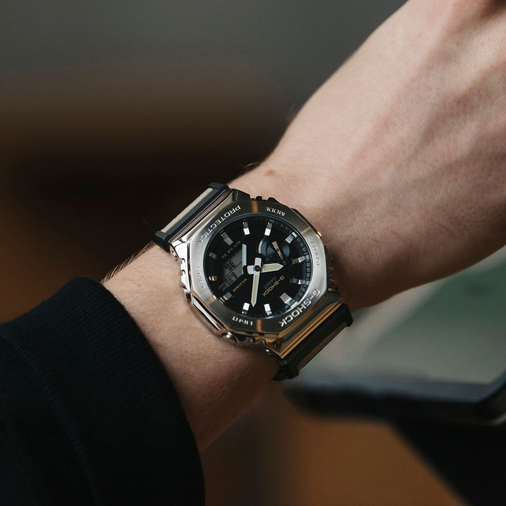 Casio  GM-2100C-5ADR