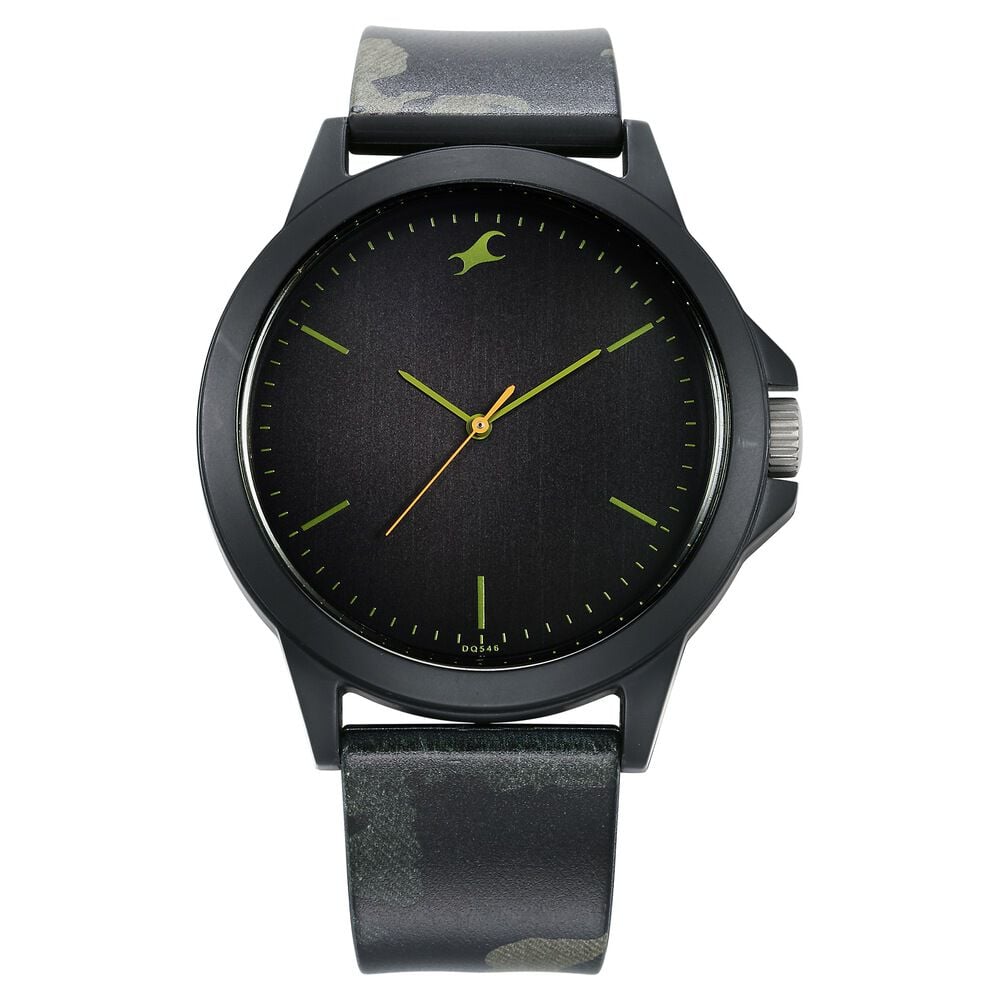 Fastrack Tees Urbanique Quartz Analog Black Dial Silicon Strap Watch For Unisex
