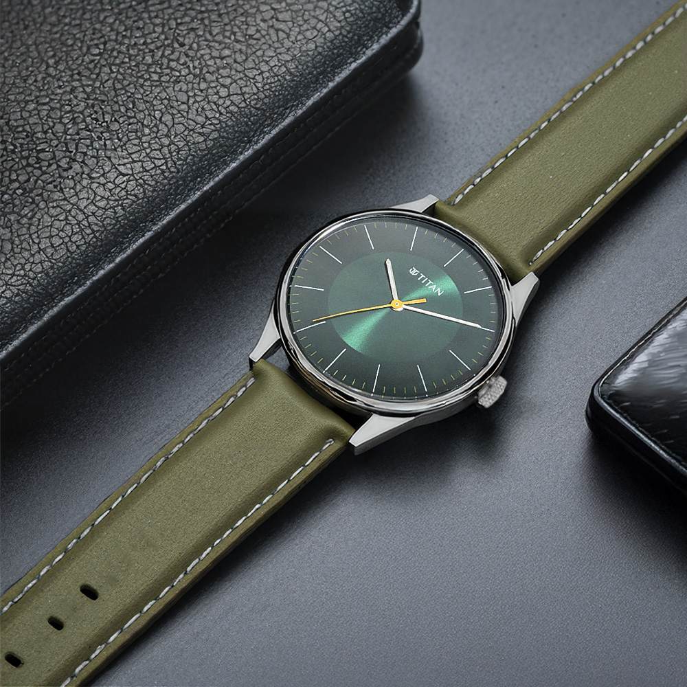 [1802sl04] Titan Men's Urban Edge Lustrous Green Dial Leather Watch