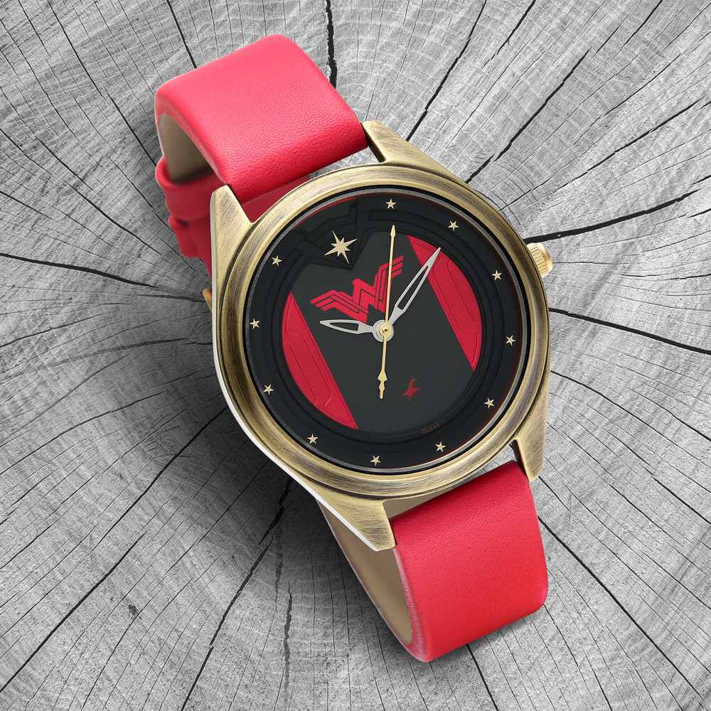 [6215QL01] Fastrack Wonder Woman Quartz Analog Red Dial Leather Strap Watch for Girls