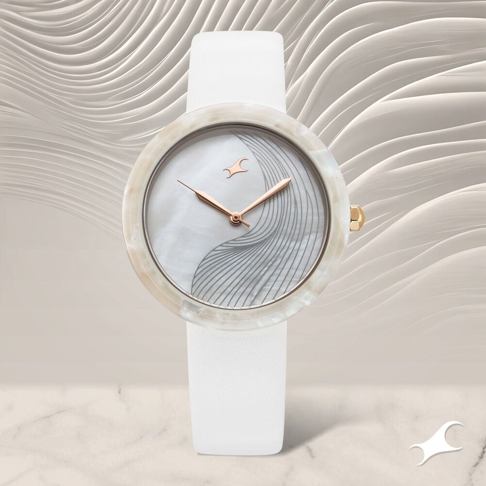 Fastrack Younique Quartz Analog Mother Of Pearl Dial LeatherStrap Watch For Girls