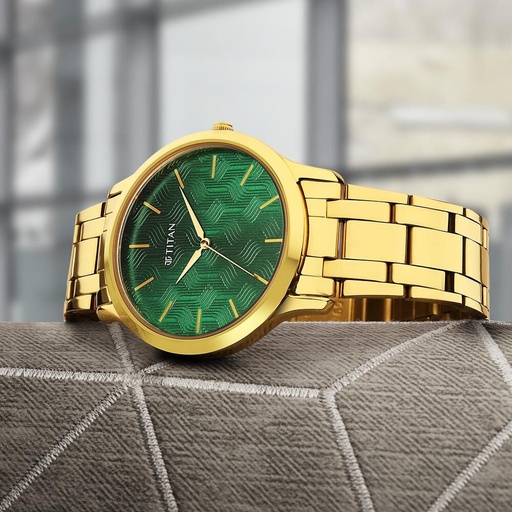 [1825ym07] Titan Karishma Radiance Green Dial Analog Stainless Steel Strap watch for Men