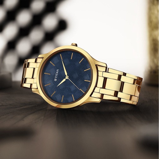 [1825ym05] Titan Karishma Radiance Blue Dial Analog Stainless Steel Strap watch for Men