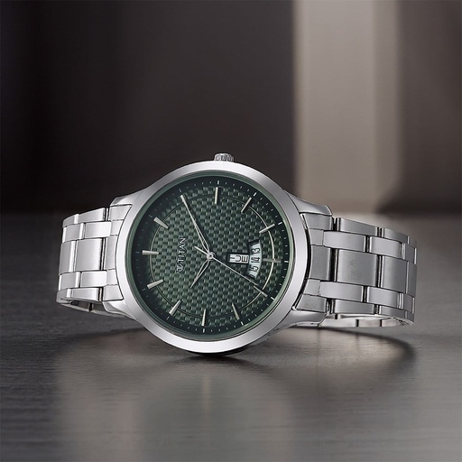 [1825sm11] Titan Karishma Quartz Analog Green Dial Silver Stainless Steel Strap Watch For Men